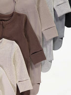 Set od 7 spilhozni - Neutral Ribbed Zip Fasten Sleepsuits