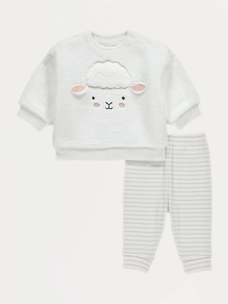 White Sheep Fleece and Leggings Outfit