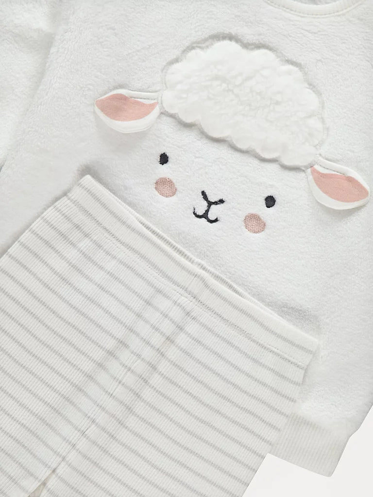White Sheep Fleece and Leggings Outfit